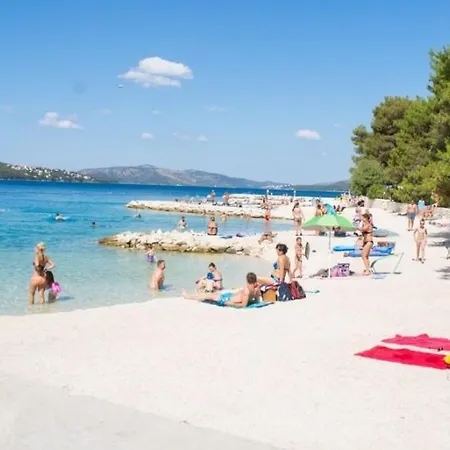 Radic * Τρογκίρ