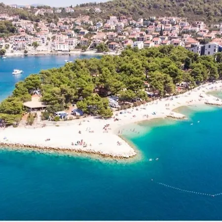 Radic * Τρογκίρ